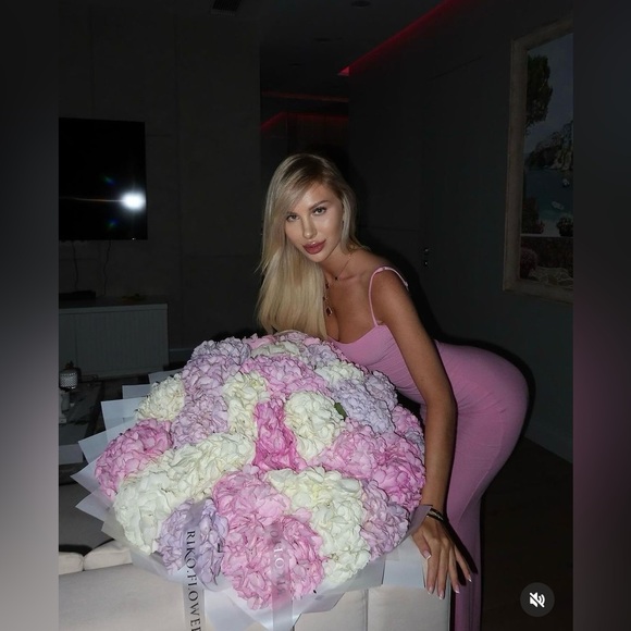 Skims Petal soft lounge dress NWTS 🦄 - Picture 2 of 7